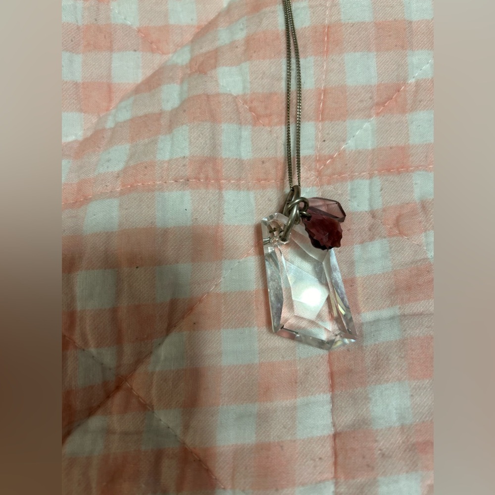 One of a kind show Glass pendant necklace EUC